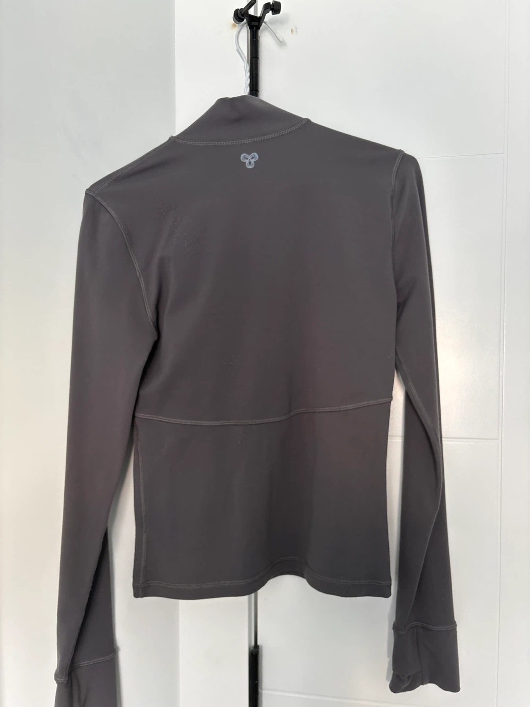 TnAction Full Zip Jacket Size S - photo 3