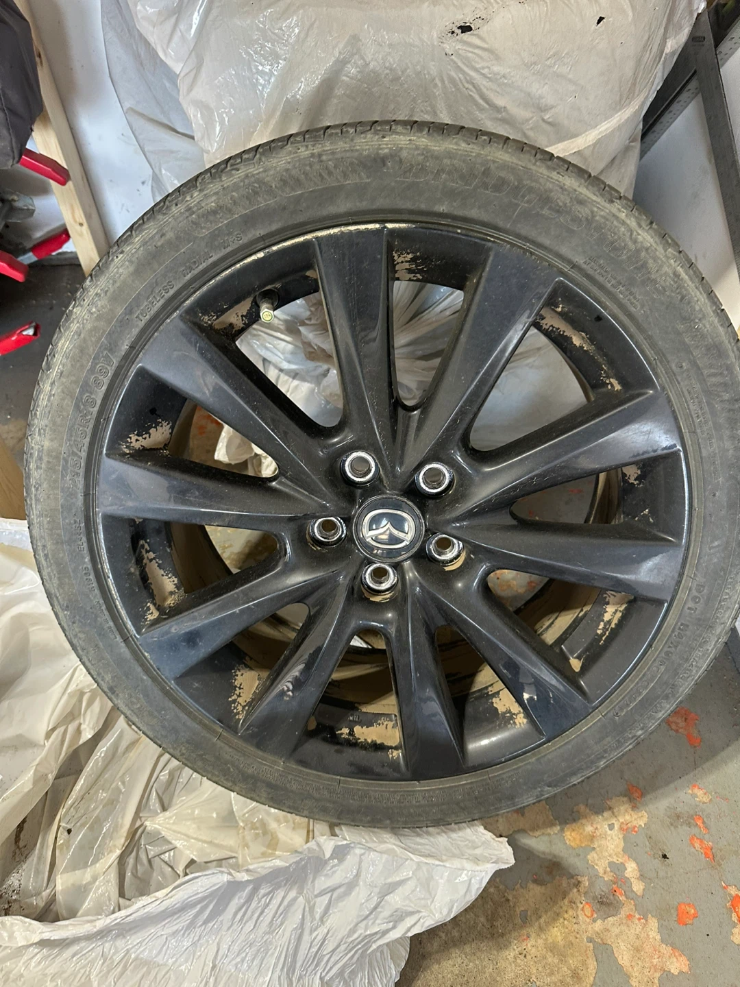215/45R18 89V Tire and Wheel