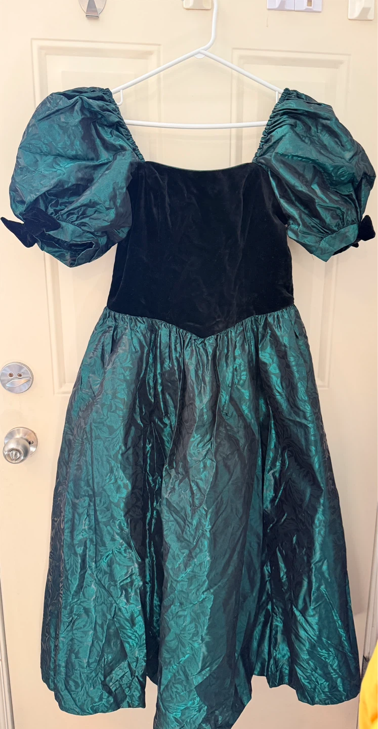 Emerald Green Velour & Taffeta Dress. Size M/L