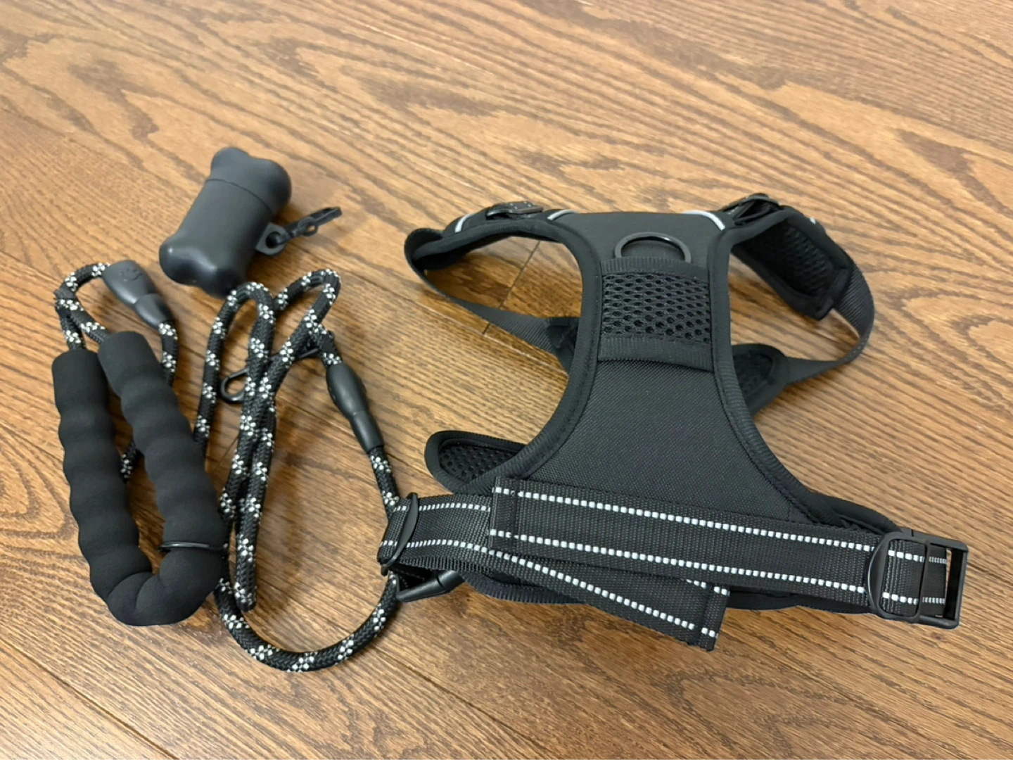 Black Dog Harness with Leash and Poop Bag Dispenser - Size M
