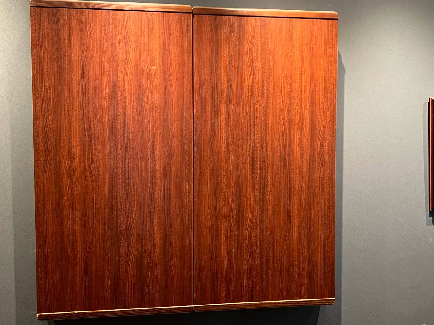 Wall Mounted Combination Whiteboard and Bulletin Board