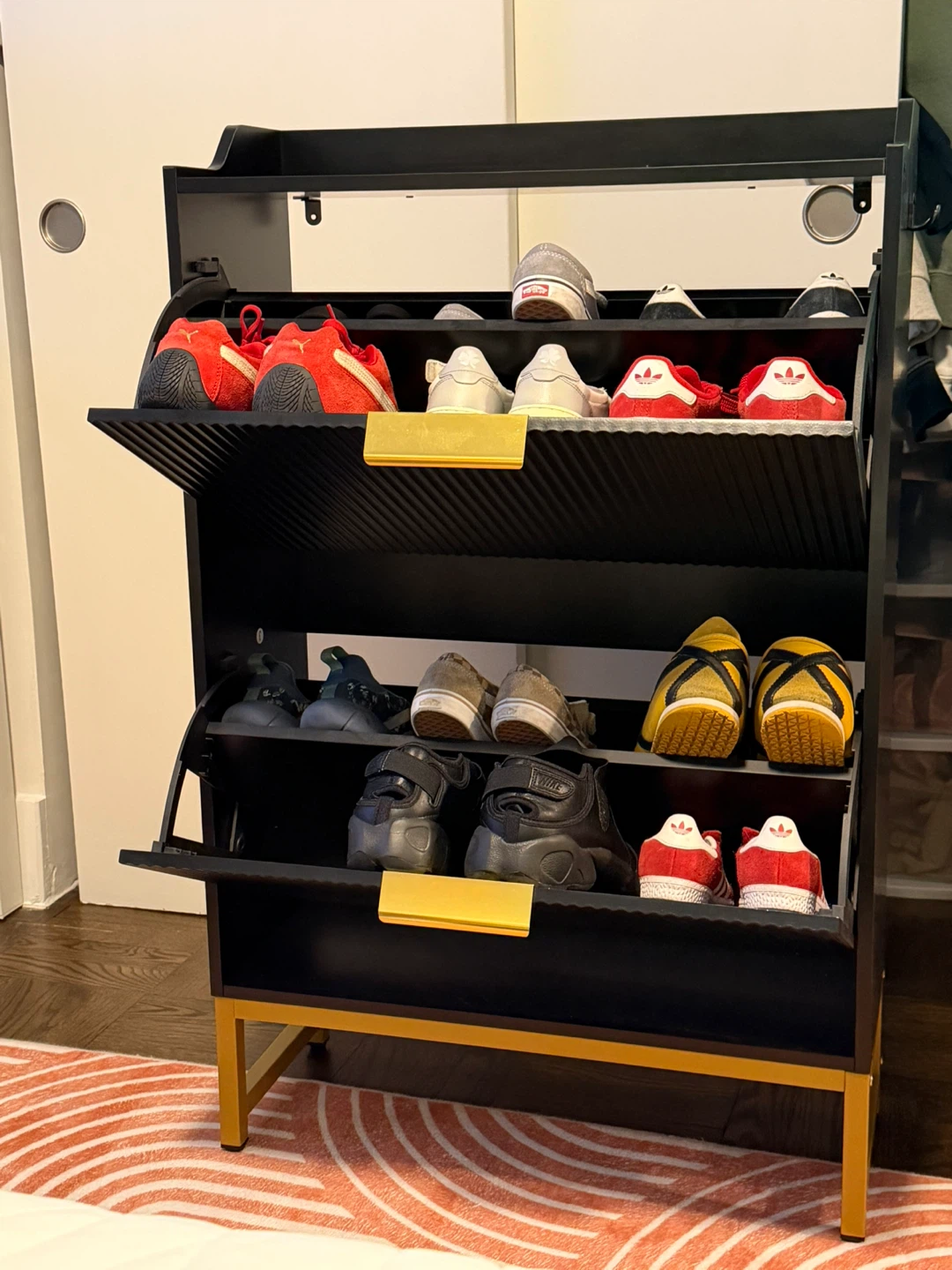Like new shoe cabinet - photo 2