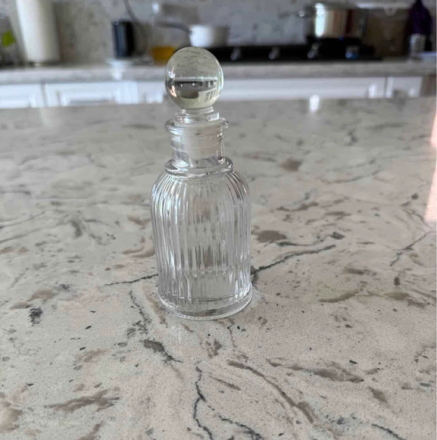 Magic Season Decorative Glass bottle with glass stopper 100 ml