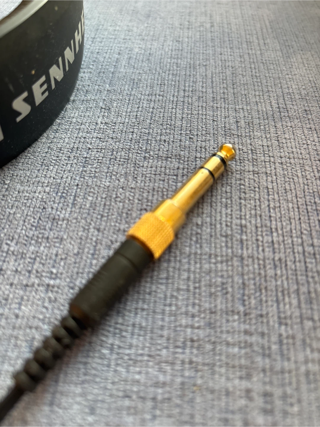 Sennheiser HD 201 Lightweight Over-Ear Binaural Headphones - photo 2