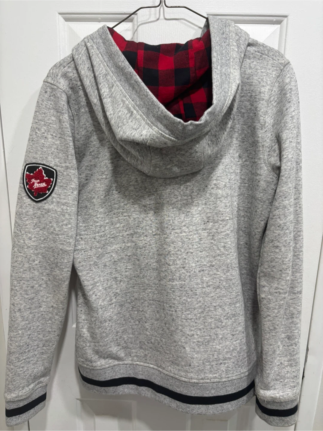 Women’s Canadiana Grey Zip-Up Canada Hoodie Size S/P - photo 4