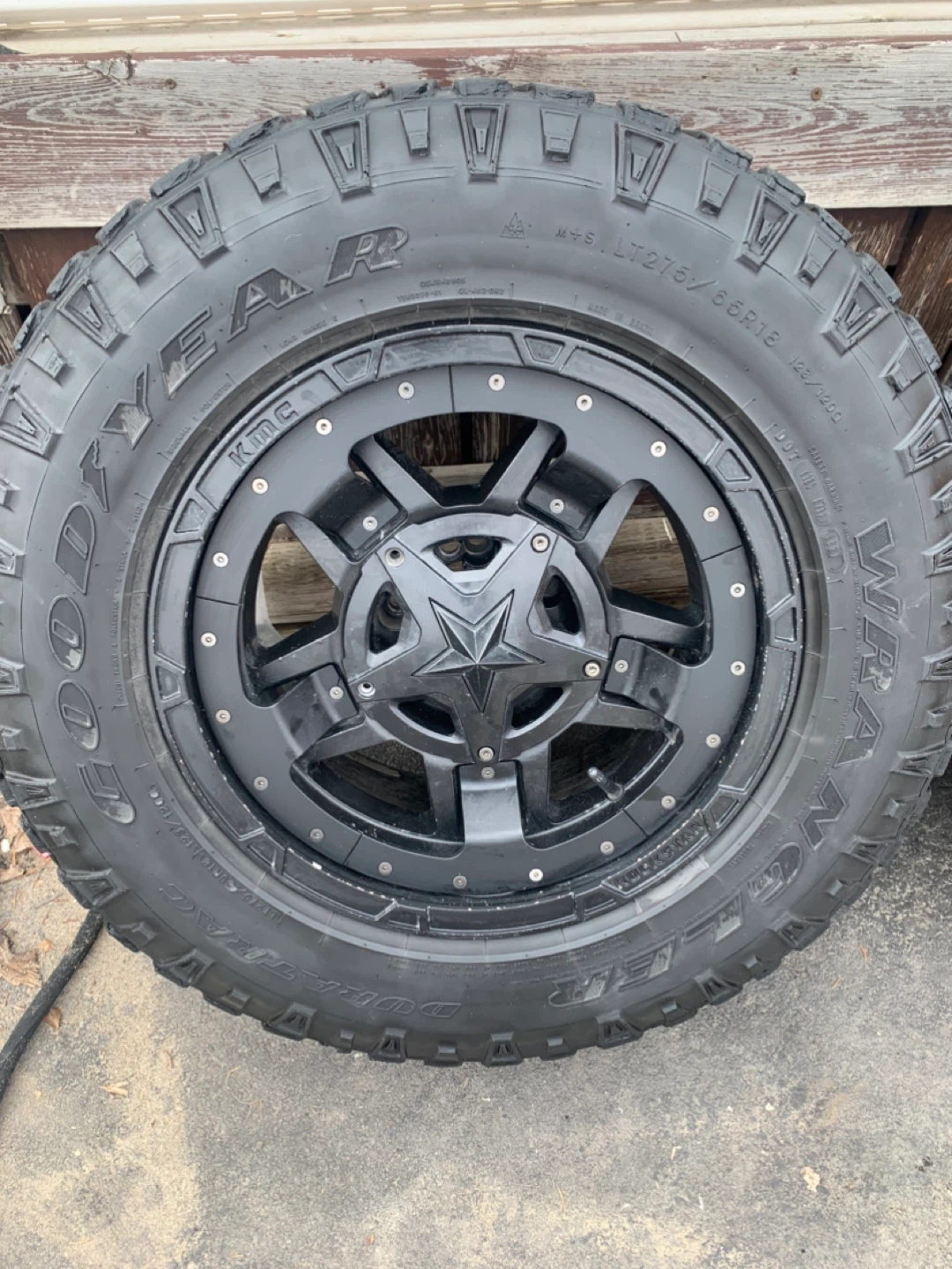 4x Goodyear Wrangler Duratrac LT275/65R18 Tires with KMC Wheels - photo 2