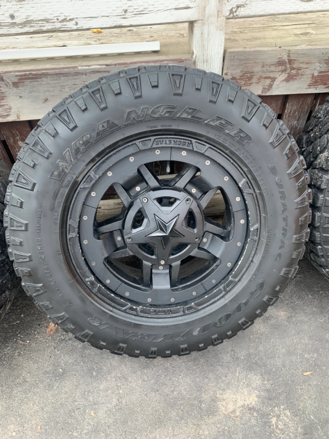 4x Goodyear Wrangler Duratrac LT275/65R18 Tires with KMC Wheels - photo 4