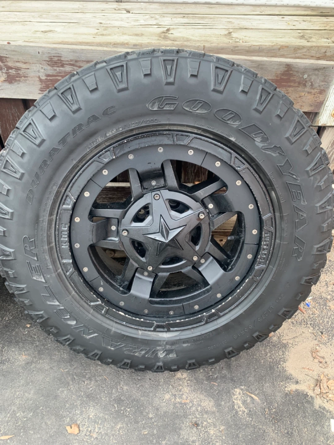 4x Goodyear Wrangler Duratrac LT275/65R18 Tires with KMC Wheels - photo 5