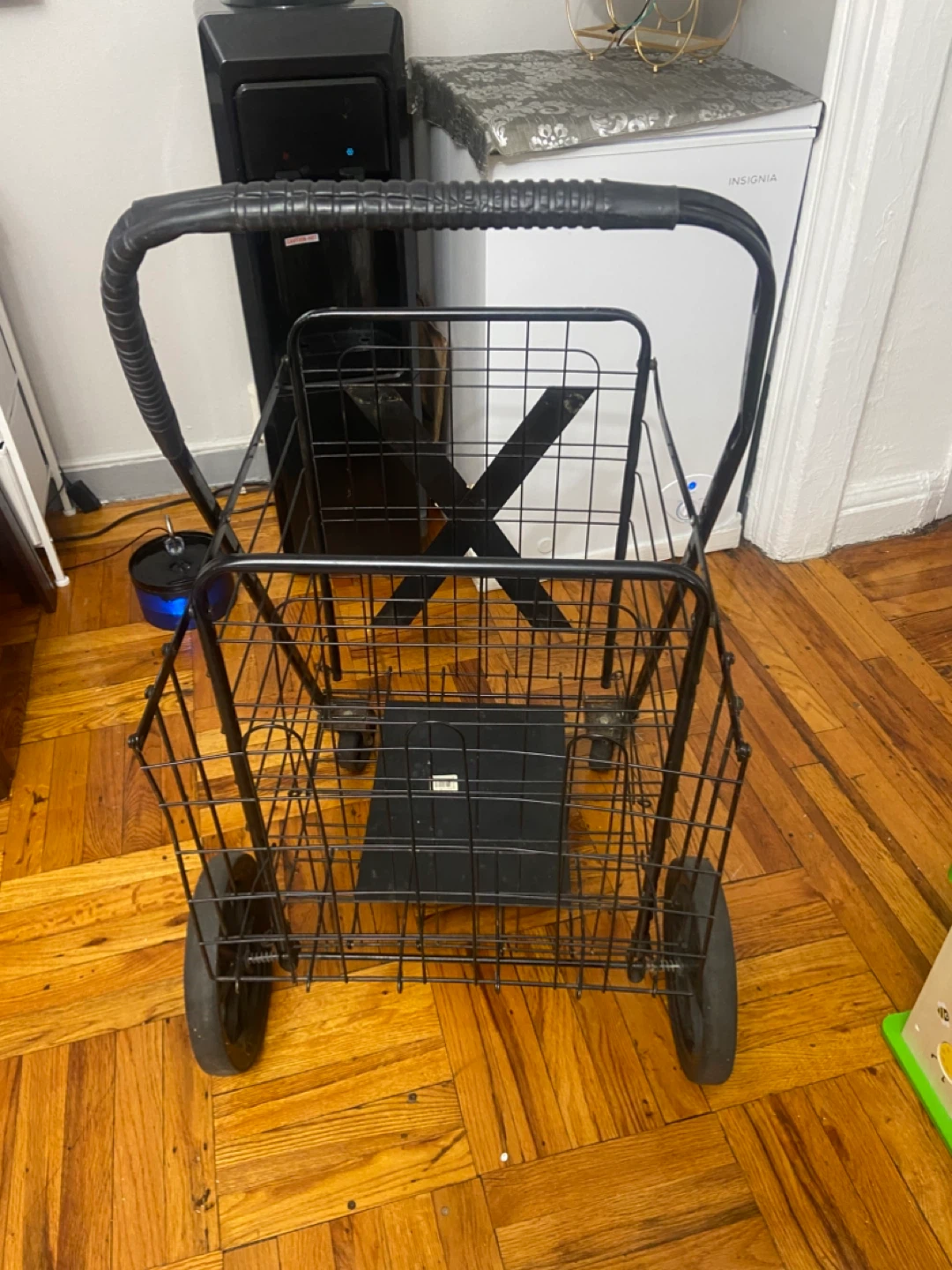 Black Shopping Cart - photo 3