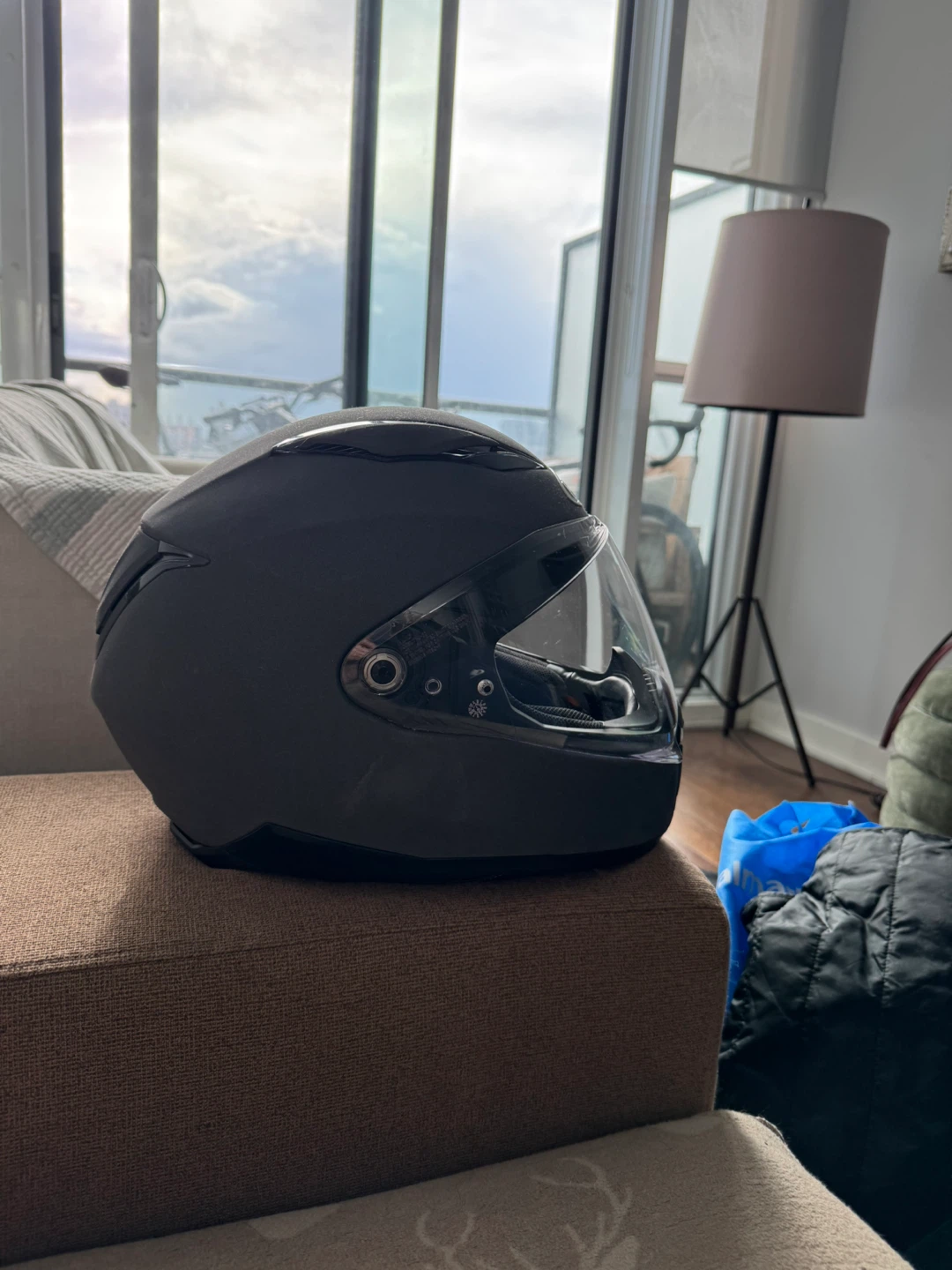 HJC F70 Motorcycle Helmet - photo 2