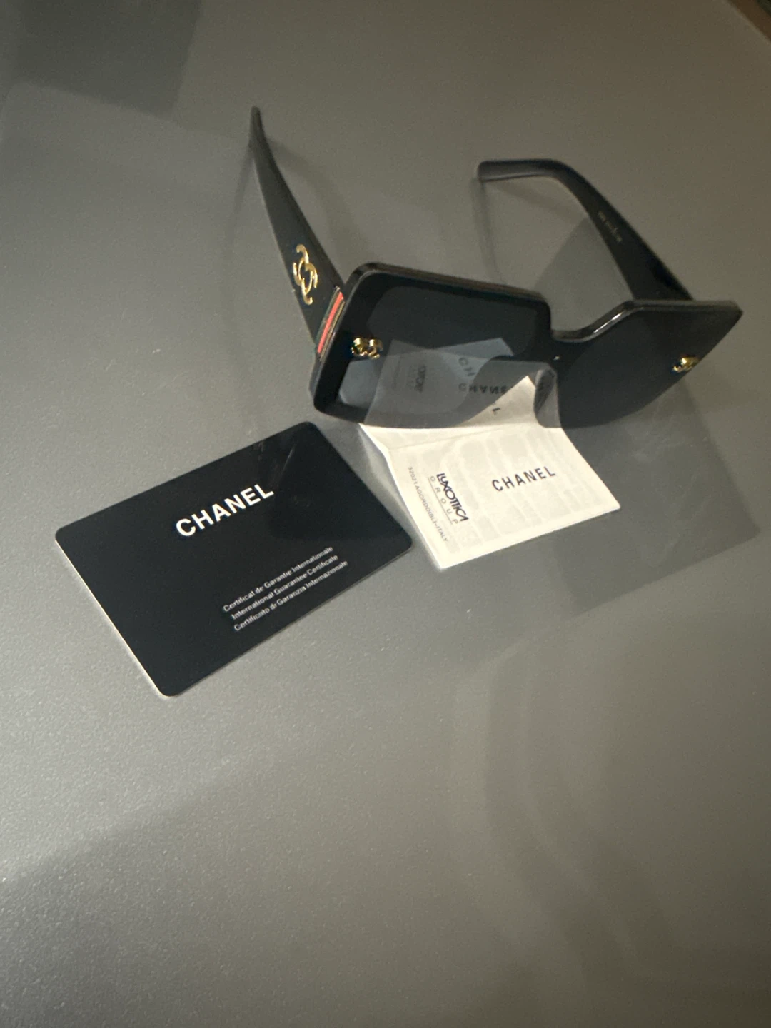 CHANEL Women's Sunglasses - Black Square Frame - photo 2