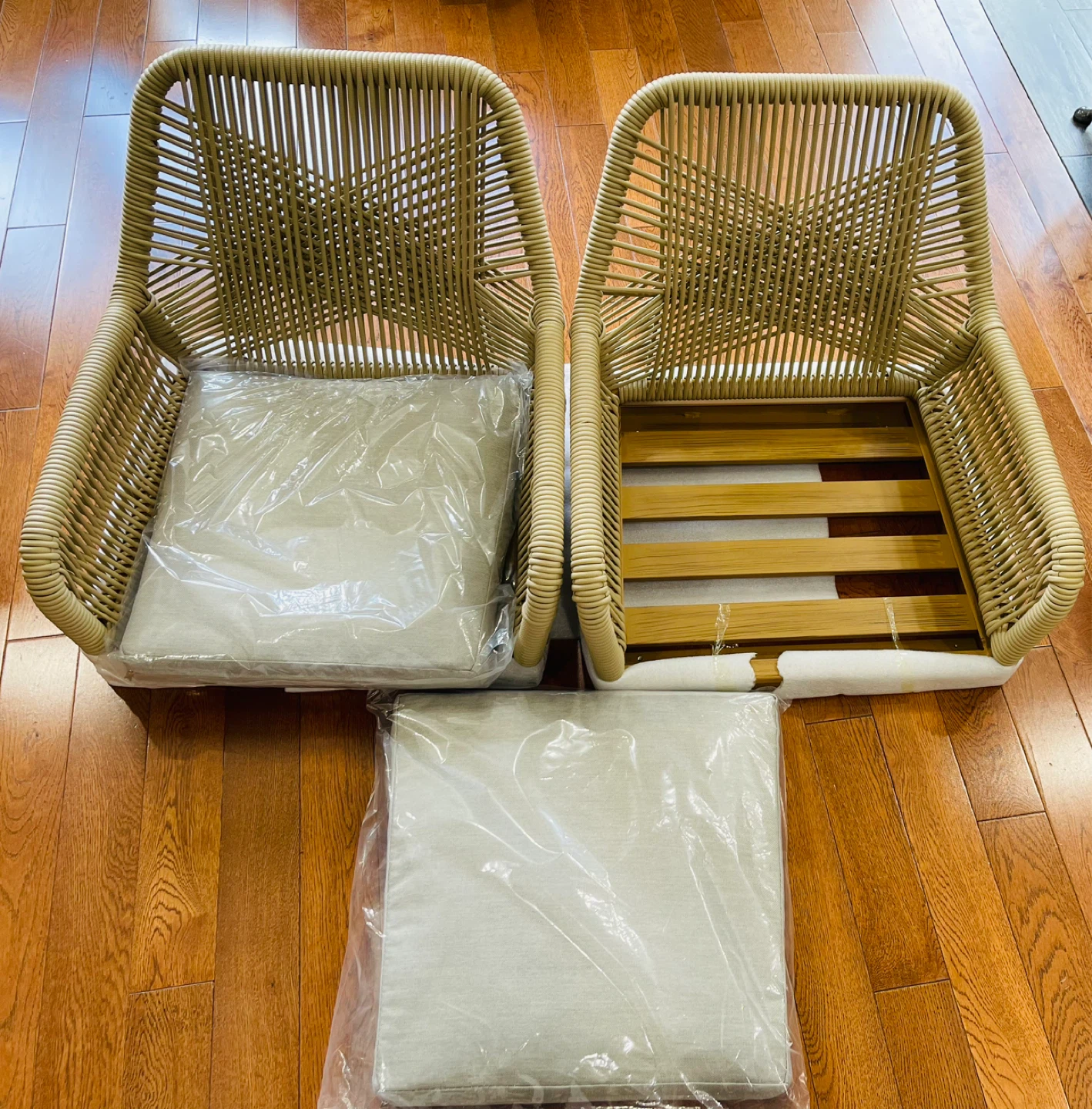 Bar Stools set of 2 Brand NEW - photo 3