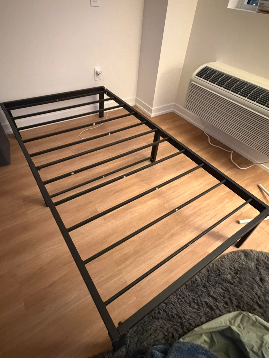 TWIN Black Metal Bed Frame + Mattress