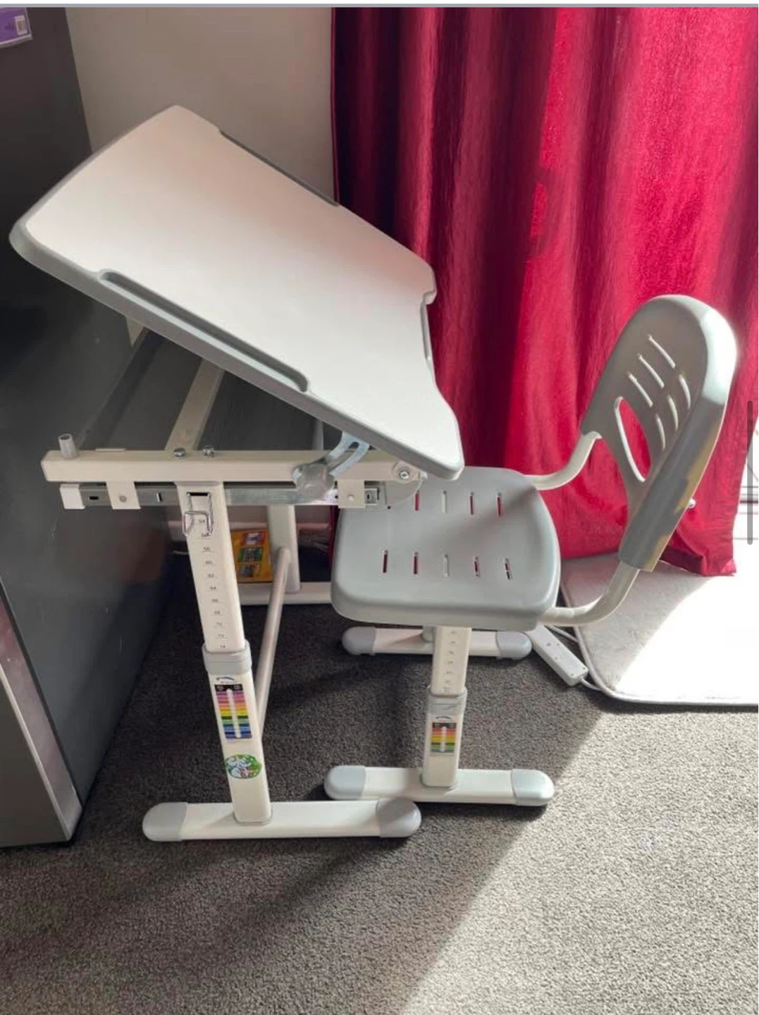 VIVO Adjustable Kids Desk and Chair Set