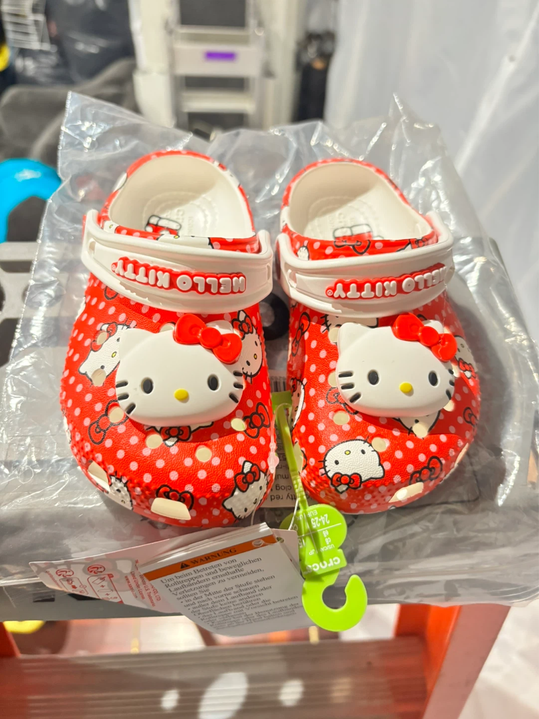 Crocs Hello Kitty Red Polka Dot Clogs size C5 & C8 available - photo 2