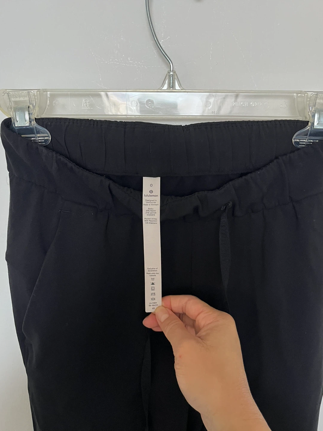 Lululemon Black Pants Size 0 - photo 2