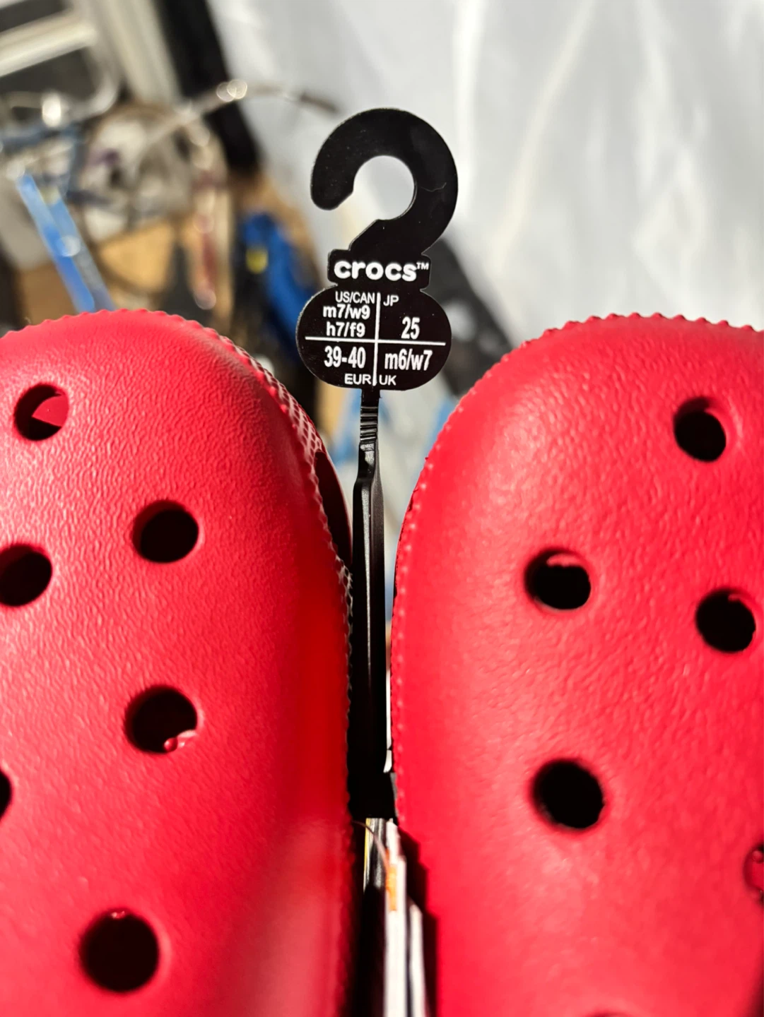 Red Crocs Size US Men 7 / Women 9 - photo 3