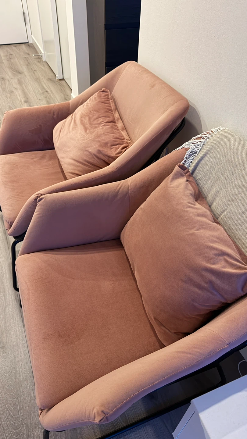 Super comfy Pink Velvet Armchair - photo 4