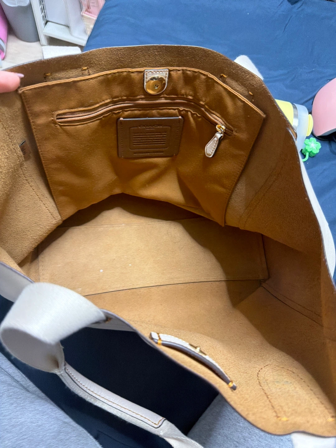 Coach Cream Leather Tote Bag - photo 2