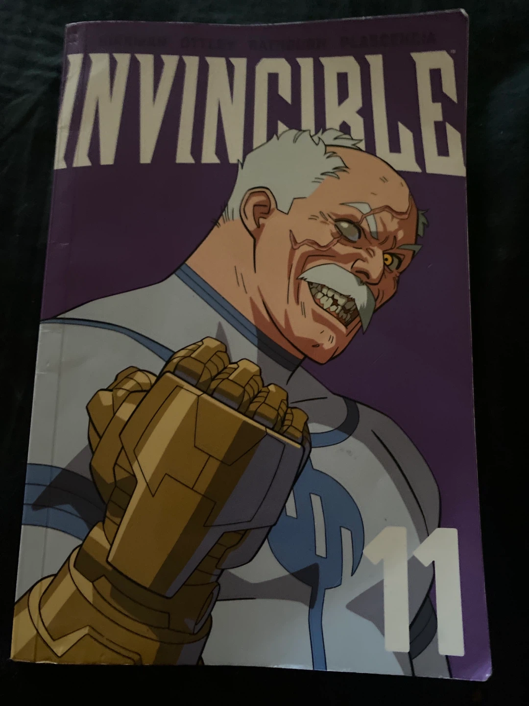 Invincible comic