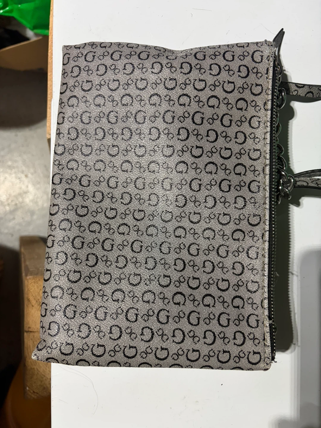Guess Clutch Wallet - photo 2