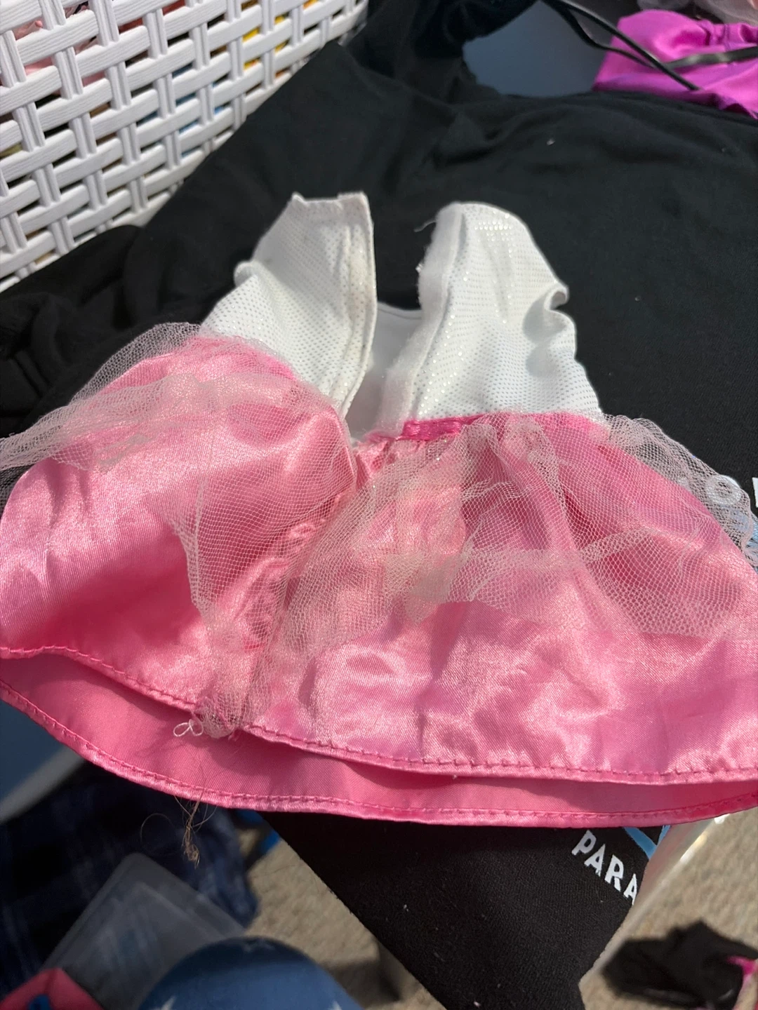 White ice skates with pink tutu outfit - photo 2