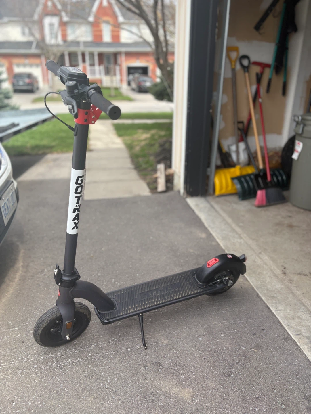 Gotrax Electric Scooter - photo 2
