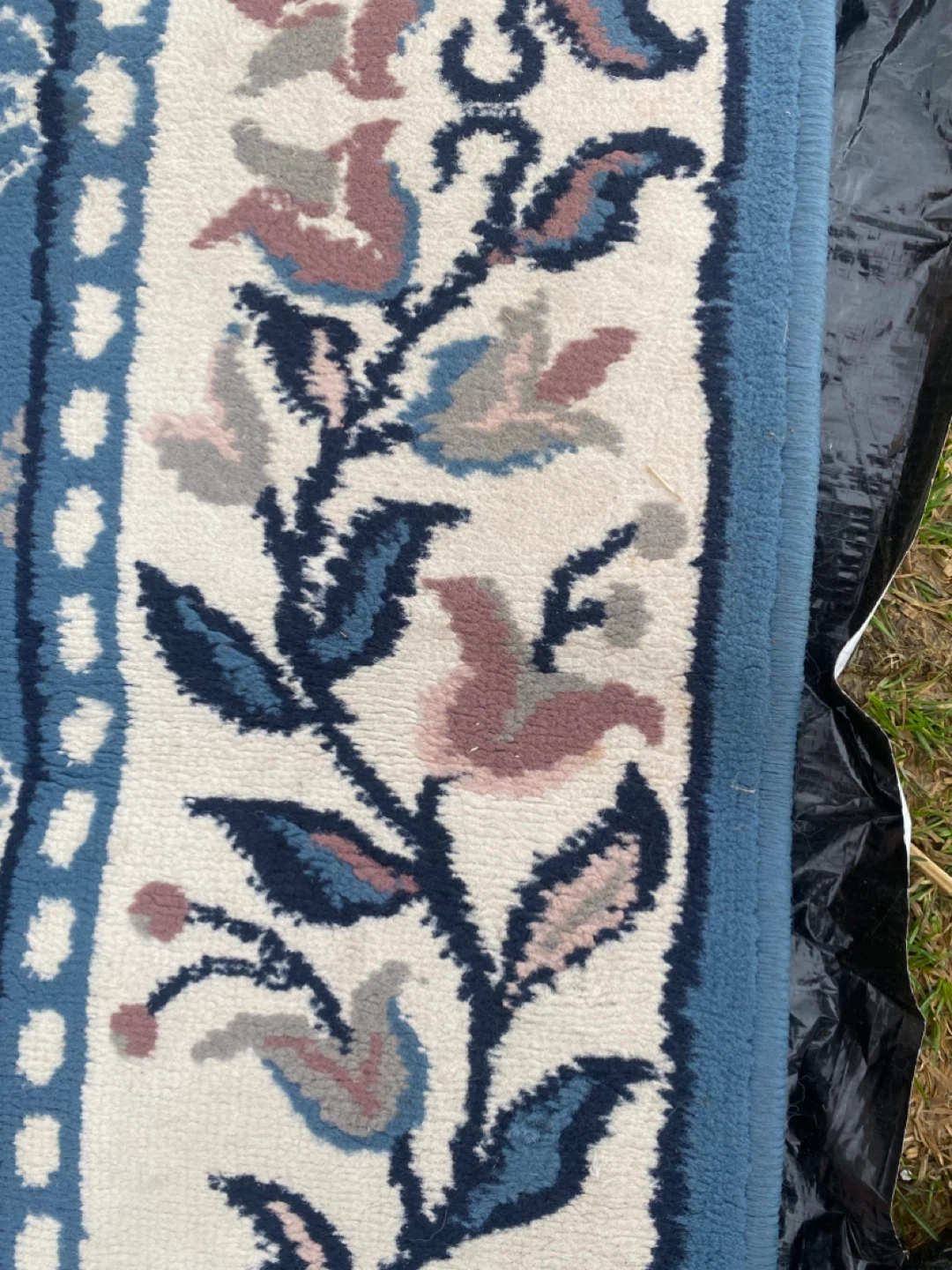 Country Blue Area Rug 5'3" x 7'9" - photo 2