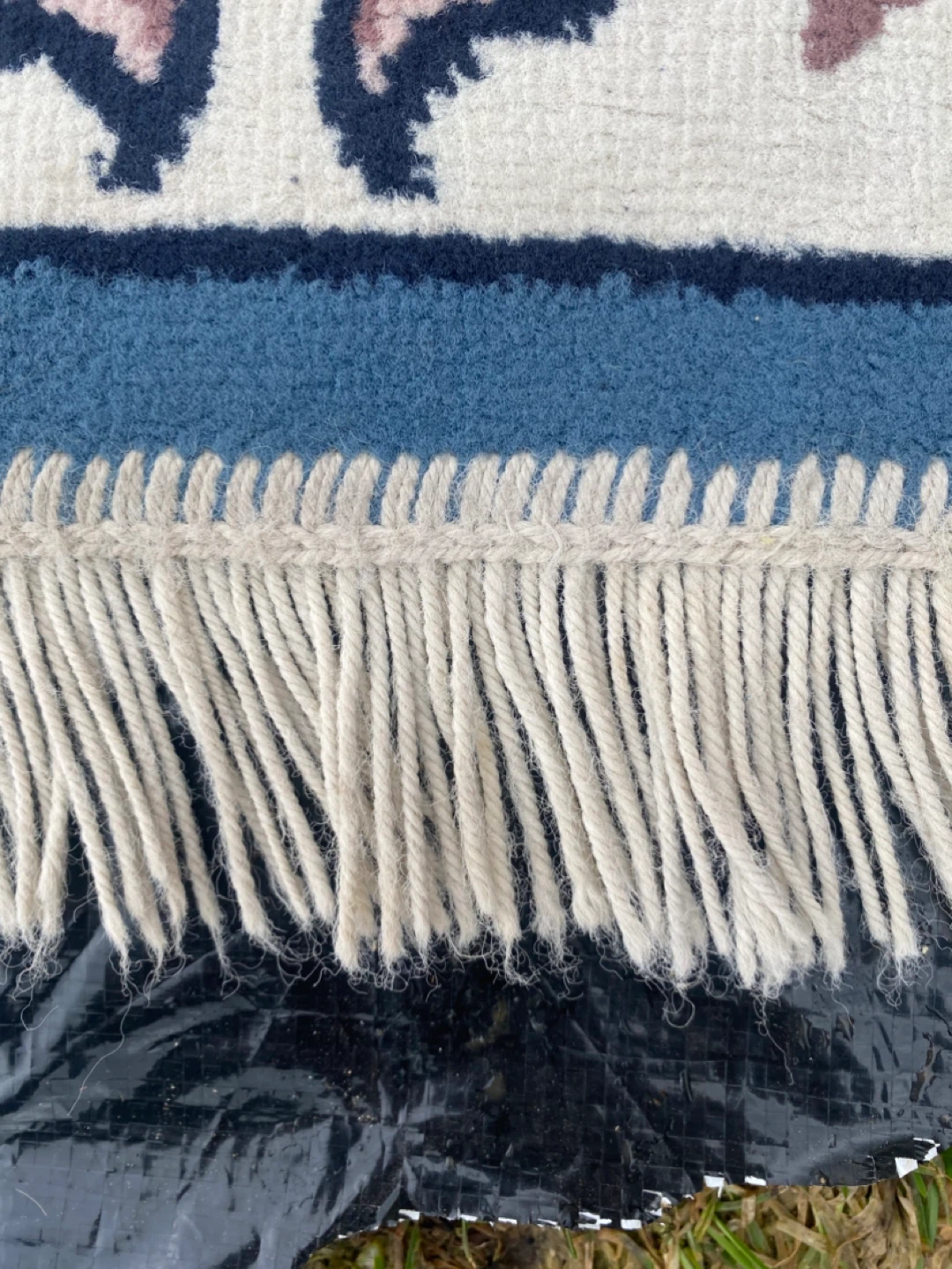 Country Blue Area Rug 5'3" x 7'9" - photo 3