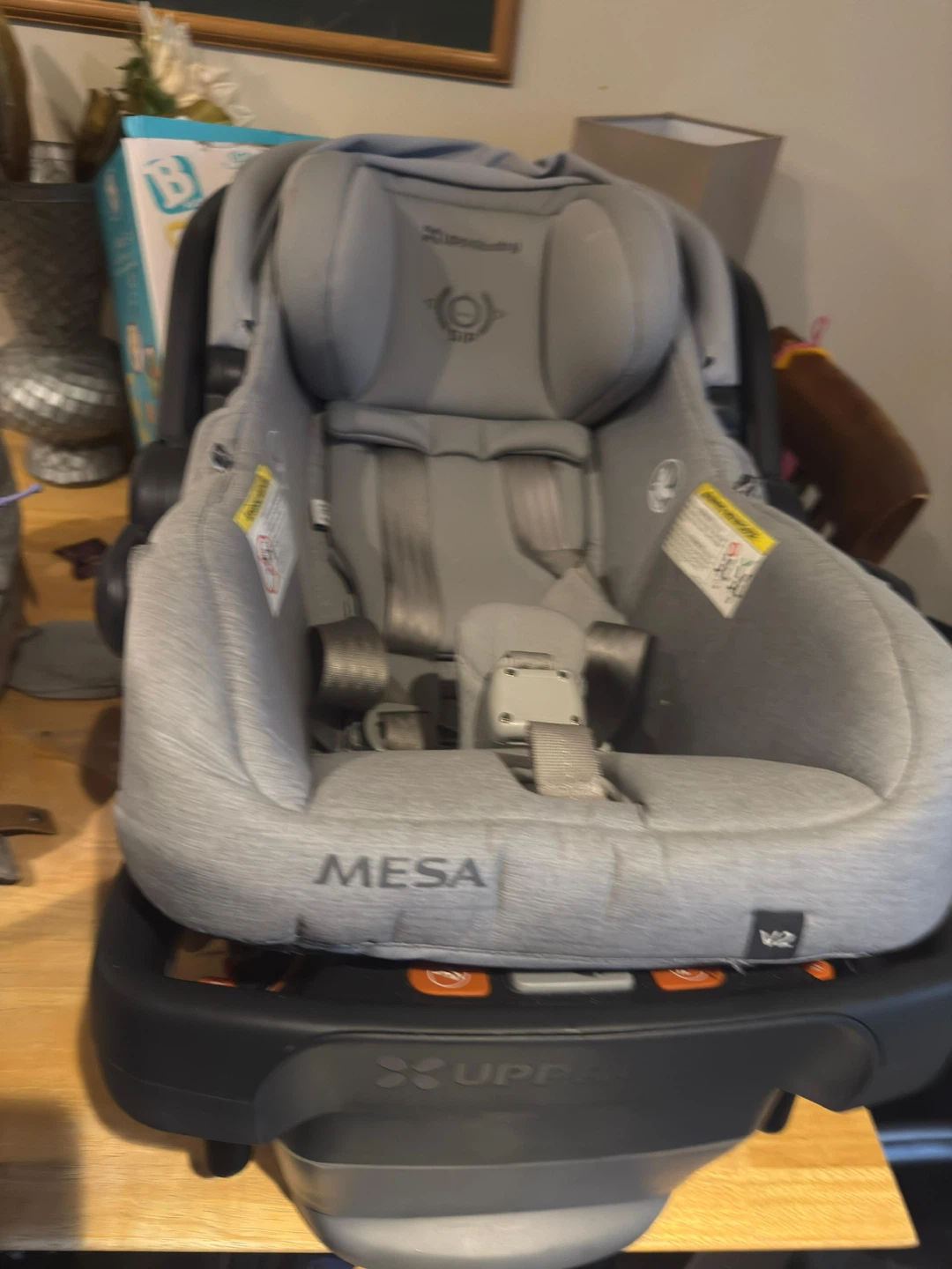 Uppababy Mesa V2 infant car seat for sale - photo 2