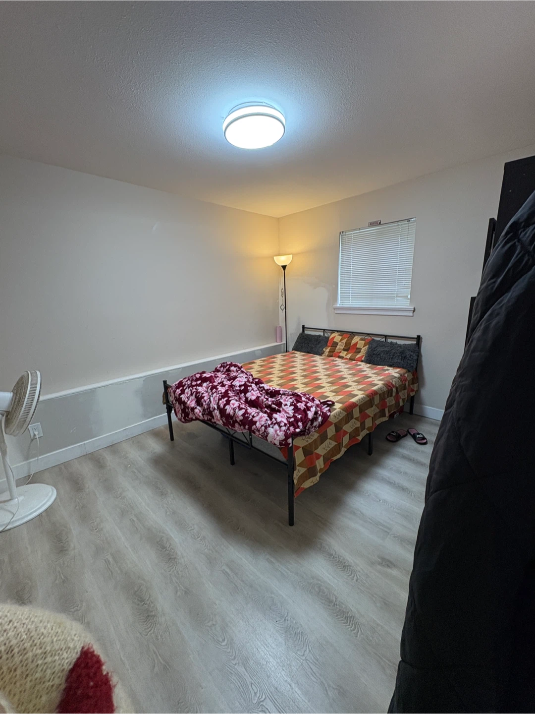 Metal Bed Frame - Queen Size - photo 2