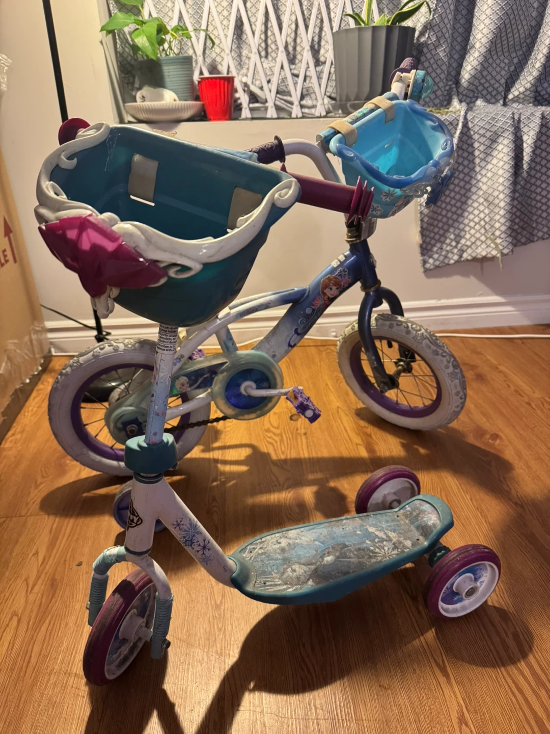 Kids Frozen Bike with Training Wheels and Scooter - photo 2