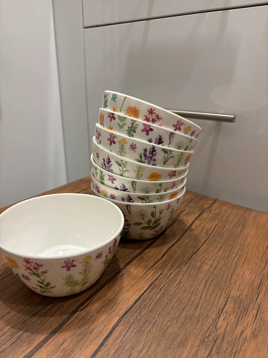 Set of 8 Floral Plastic Bowls