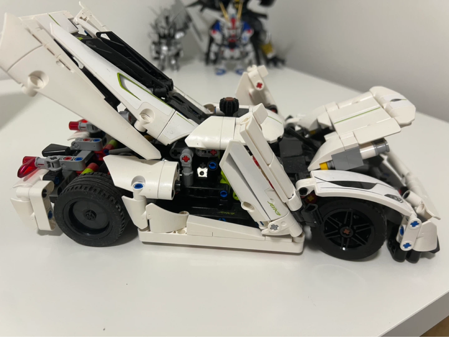 LEGO Technic White Sports Car Model - photo 4