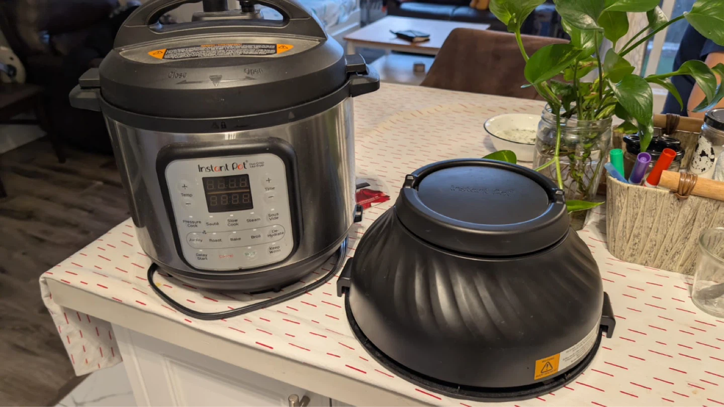 Instant Pot Duo 6 Qt Pressure Cooker with Air Fryer Lid - photo 3