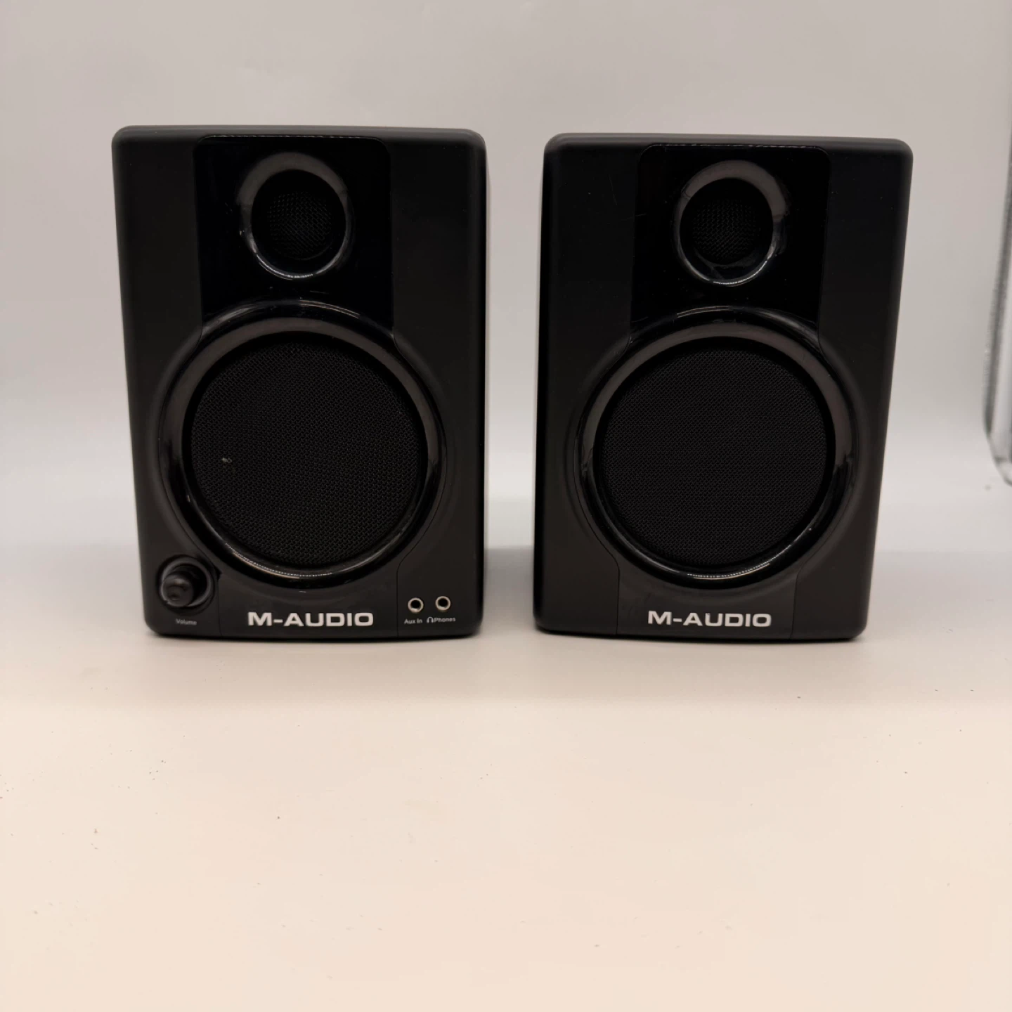 M-Audio Studiophile AV 30 Powered Speakers