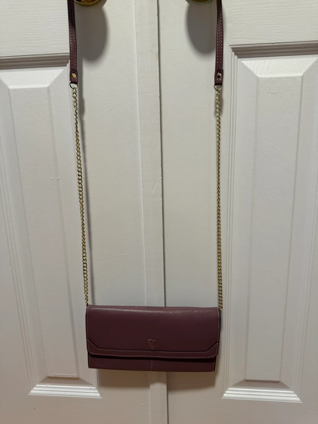Mauve Textured Wallet with Gold Chain Strap