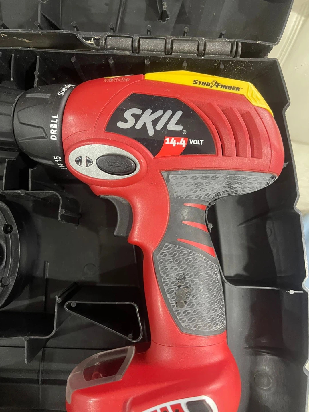 SKIL 14.4 Volt Cordless Drill with Case