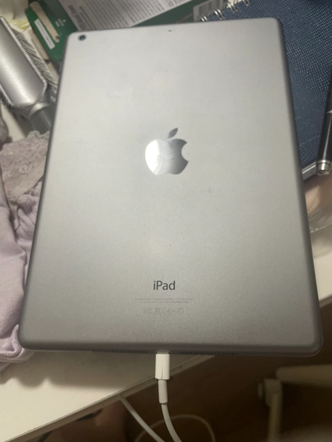 OLD apple ipad
