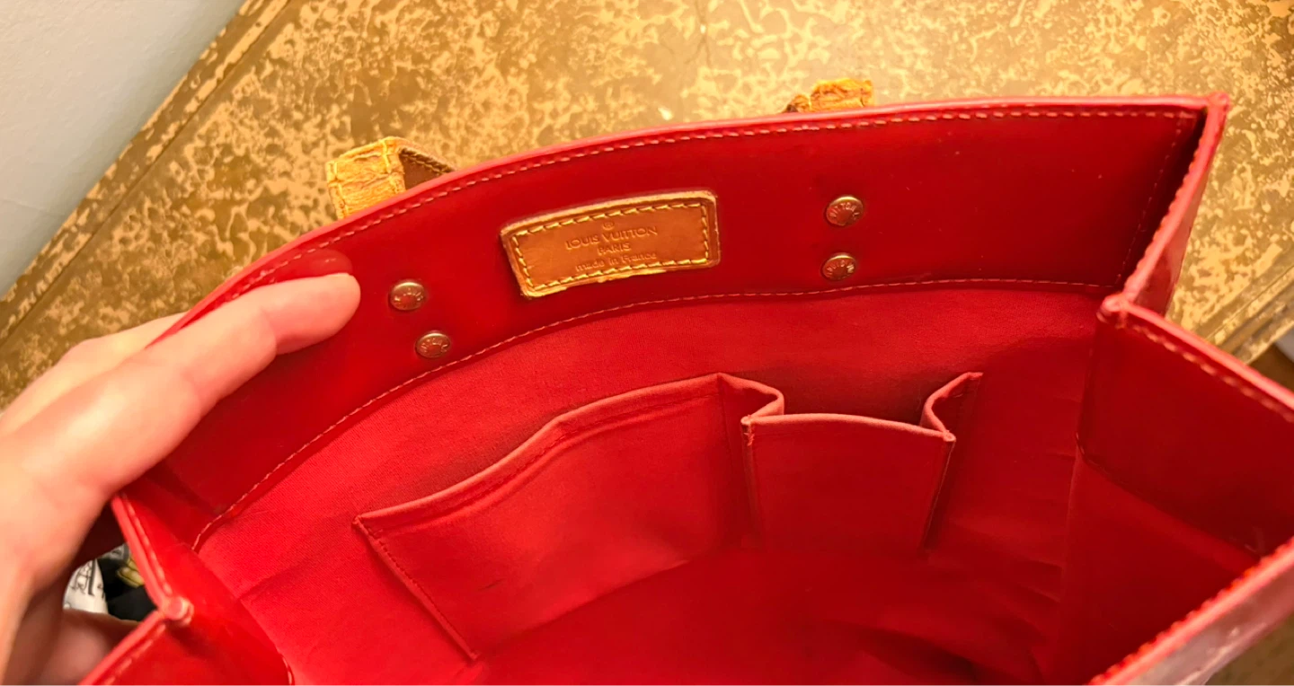 Louis Vuitton Vernis Tote Bag Red - photo 4