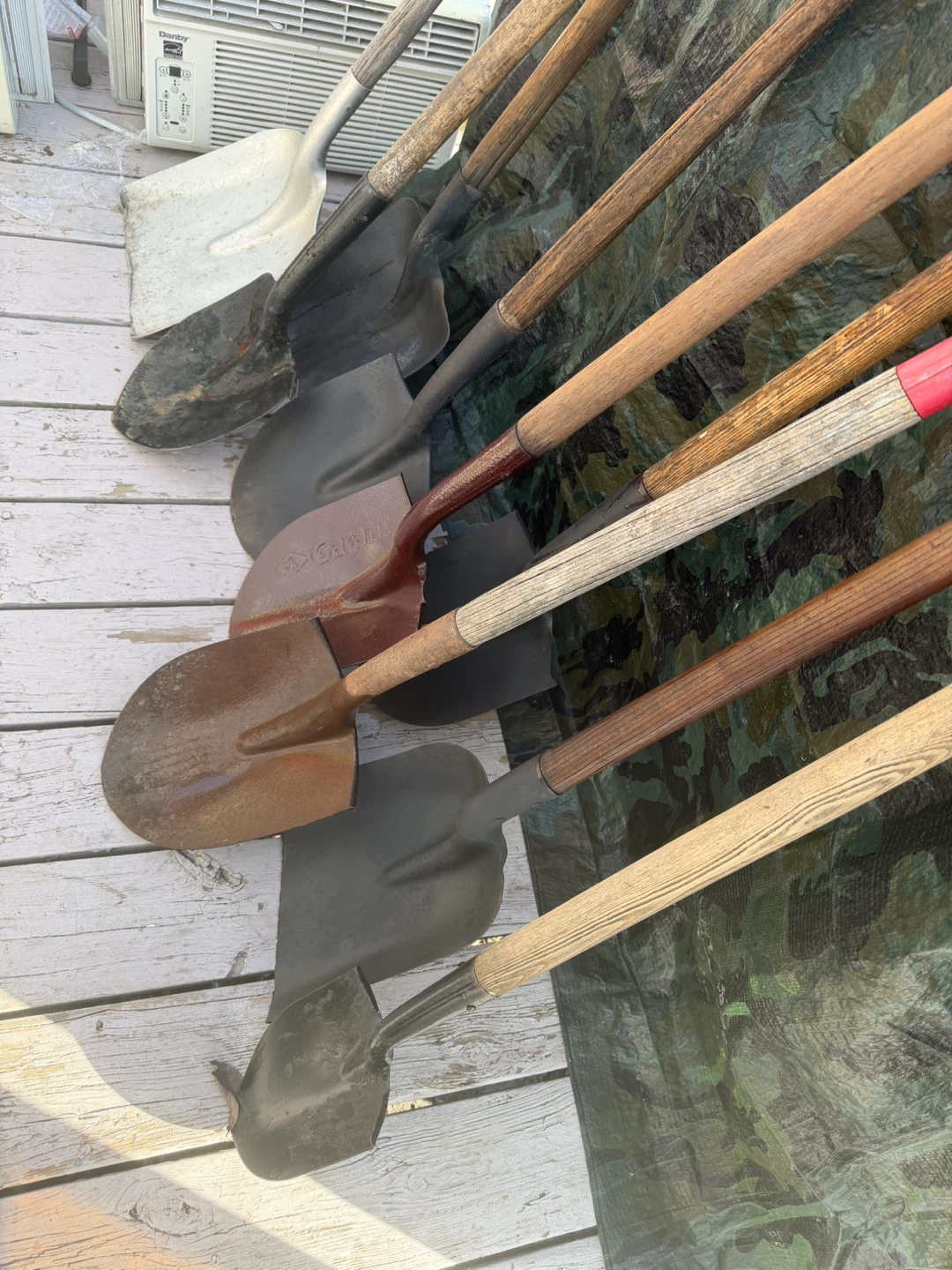 Lot of 8 Garden Shovels and Spades- 15$ each - photo 5