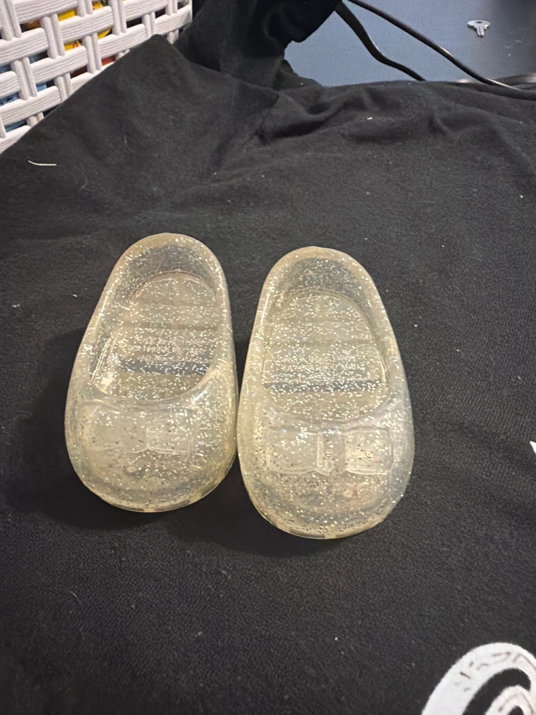Clear Glitter Jelly Shoes - Size Toddler 4