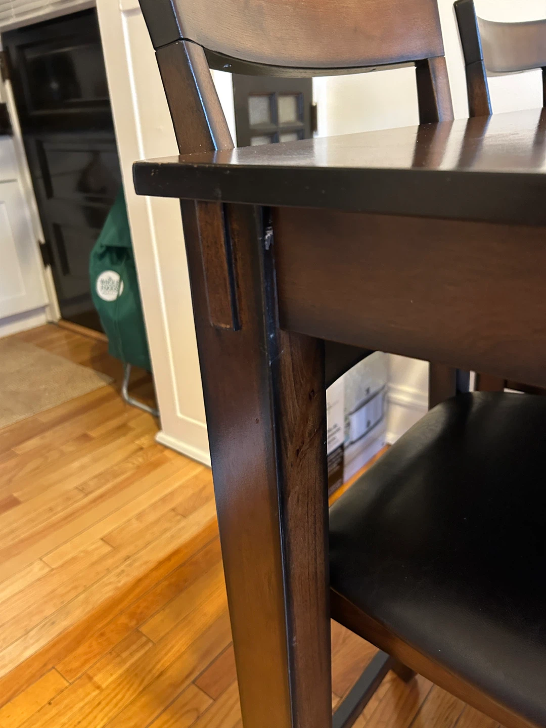 Dark Wood Dining Table with 4 Black Stools - photo 4
