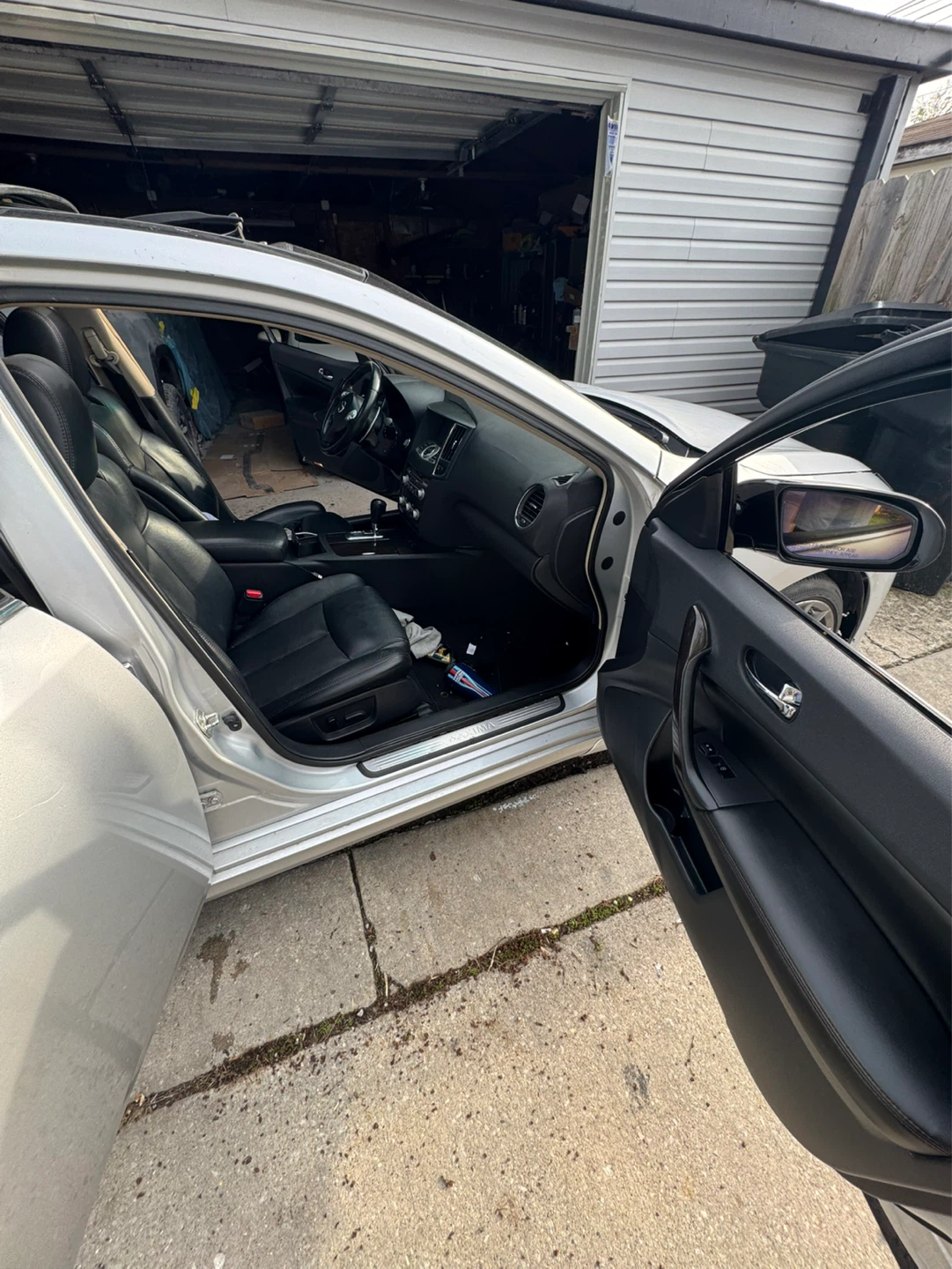 Nissan Maxima Leather Seats - photo 5