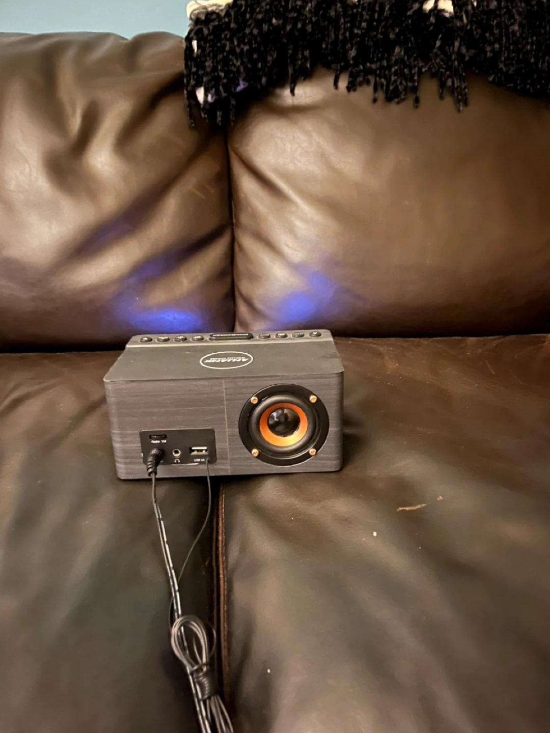 Anker Soundcore Wakey Wireless Charger & Bluetooth Speaker - photo 2