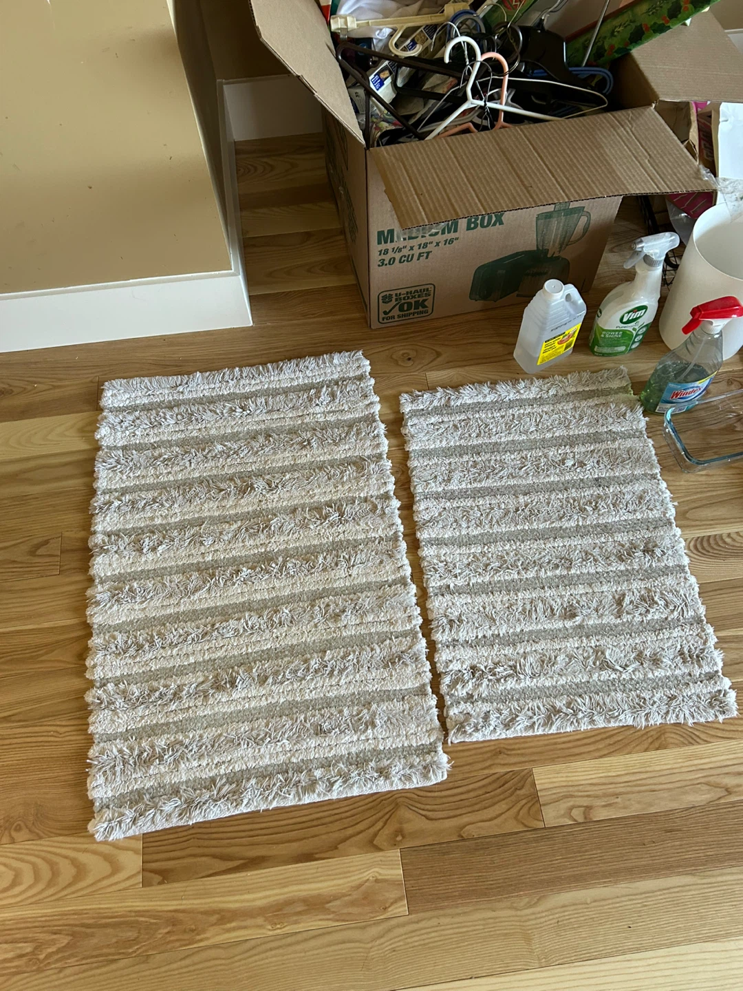 Set of 2 Cream Striped Bath Mats