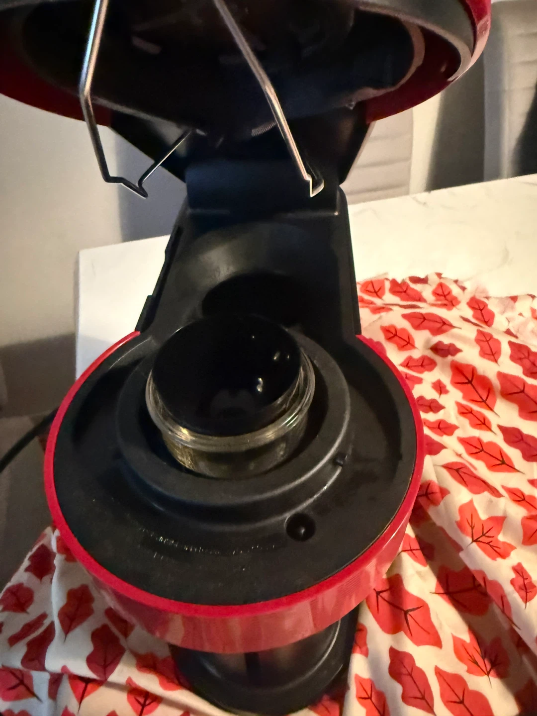 Red Nespresso Vertuo Coffee Machine - photo 3