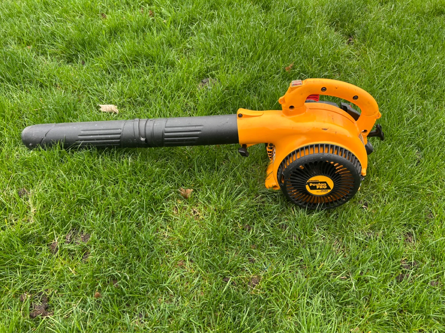 Poulan Pro BVM200FE 200 MPH 25cc Gas Blower (NO START)