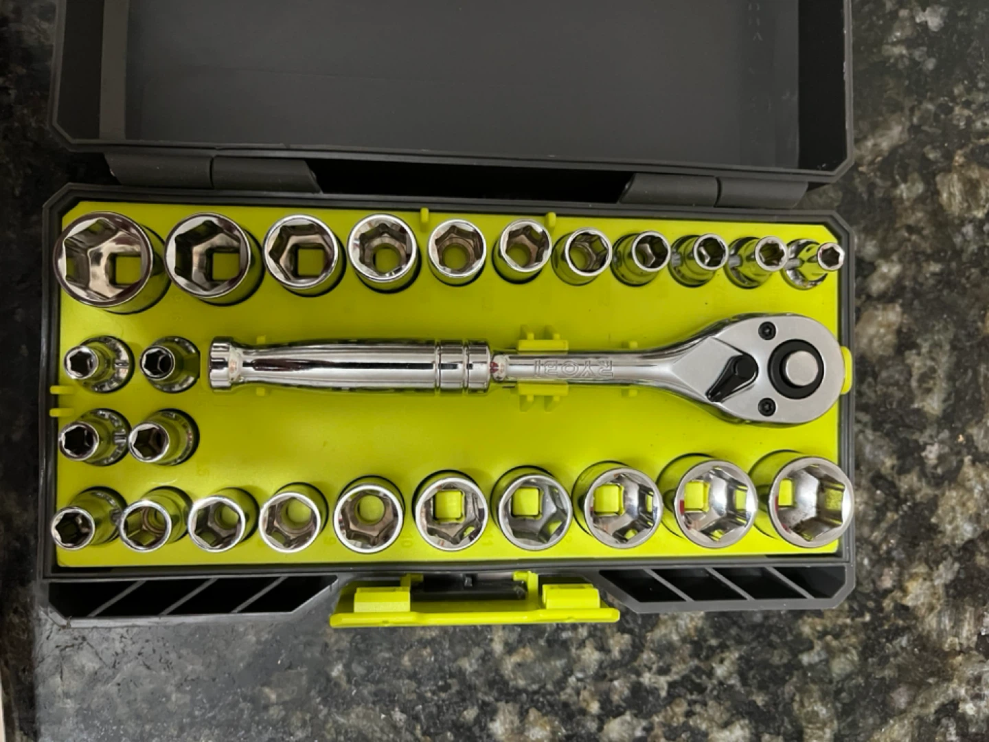 RYOBI Socket Set with Ratchet - photo 3