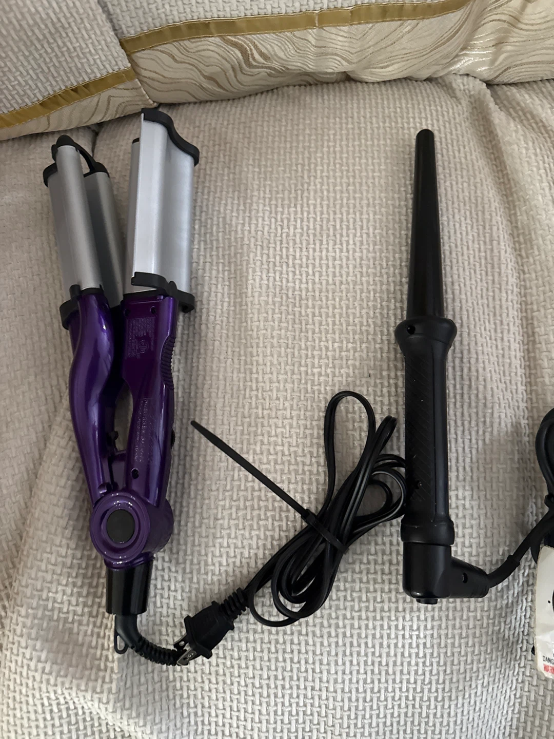 Bed Head Wave Artist & RED by KISS Curling Wand